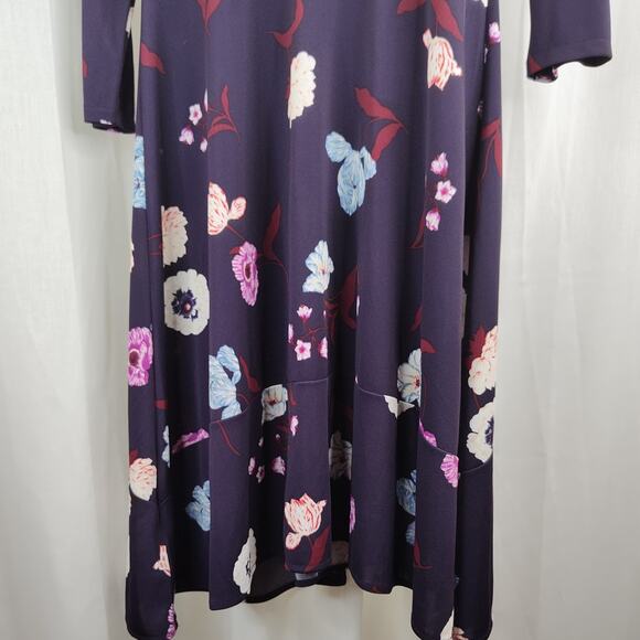 Ann Taylor Plum Floral Jersey Fit and Flare 3/4 Sleeve Dress,12 - Picture 3 of 11